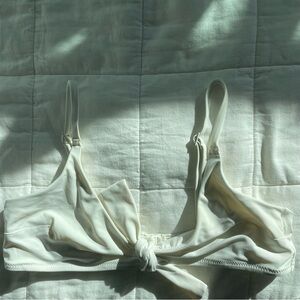 Aerie White Tie Front Scoop Bikini Top - M